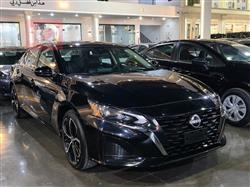 نيسان ألتيما